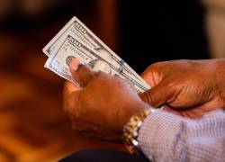 Gobierno celebra el pago del décimo tercer sueldo.