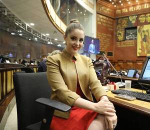 La asambleísta de Revolución Ciudadana, Mónica Palacios.