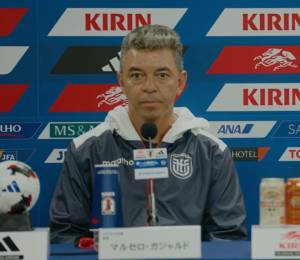 Marcelo Gallardo durante la rueda de prensa previo a enfrentar a Japón por la Copa Kirin.