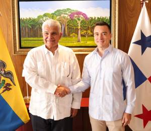 Los presidentes de Ecuador, Daniel Noboa, y de Panamá, José Raúl Mulino.