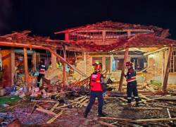 La vivienda en la que se registró la explosión presentó severos daños.