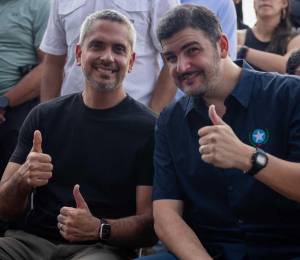 Raúl Chavéz, líder de RETO, promueve la reelección de Aquiles Alvarez.