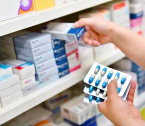 Noboa impulsa la compra directa de medicamentos con India y busca replicarla en tres países.