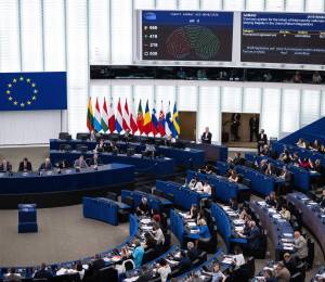 Miembros del Parlamento Europeo, en el voto de las nuevas normas migratorias.