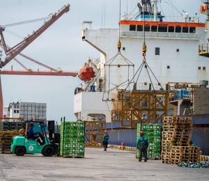 Las operaciones de Contecon registran un crecimiento del 30% en el movimiento de TEUS, especialmente en las rutas desde y hacia el mercado chino.