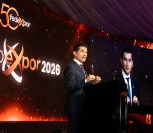 Xavier Rosero, presidente ejecutivo de Fedexpor, intervino durante la entrega de los premios Expor2026 y sostuvo que la recuperación de la seguridad es vista como prioridad por el sector empresarial.