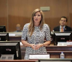 La exasambleísta del PSC, Dallyana Passailaigue.