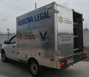 Agentes de Criminalística realizaron el levantamiento de indicios.