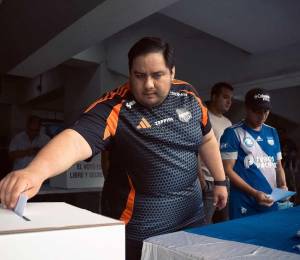 Hasta las 17h00 se receptarán los votos para elegir a la nueva directiva de Emelec.