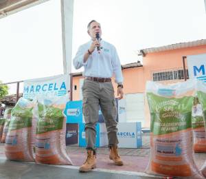 Carlos Serrano explicó que su decisión responde a una “reflexión personal y política”.