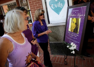 Homenaje a la víctima del ataque de automóvil en Charlottesville