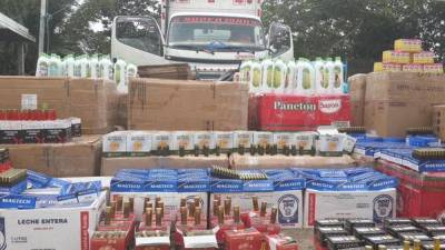 Retienen mercadería extranjera en un operativo de contrabando Retienen mercadería extranjera en un operativo de contrabando