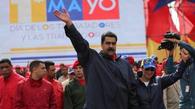 Maduro convoca a una "Asamblea Nacional Constituyente" Maduro convoca a una "Asamblea Nacional Constituyente"