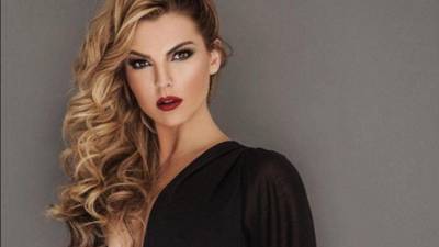 Marjorie de Sousa posa en bikini después de su embarazo Marjorie de Sousa posa en bikini después de su embarazo
