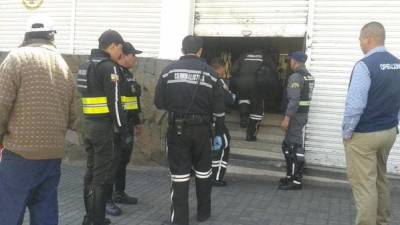 Un expolic&iacute;a detenido por ser parte de un asalto a agencia bancaria en Quito