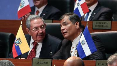 Continúan "los ilegales intervencionismos" de EE.UU., dice Correa en Panamá Continúan "los ilegales intervencionismos" de EE.UU., dice Correa en Panamá