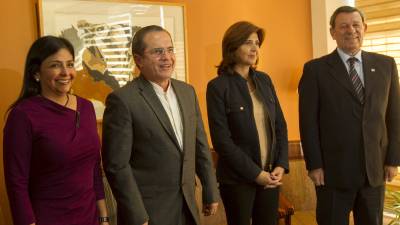 Avances de la reuni&oacute;n van a consulta con los presidentes