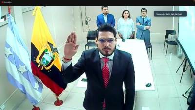Asamblea posesiona a Ra&uacute;l Gonz&aacute;lez como Superintendente de Bancos, pese a fallo que anulaba designaci&oacute;n