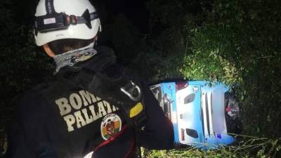 Un bus con más de 40 pasajeros a bordo se precipitó a un abismo en Cotopaxi Un bus con más de 40 pasajeros a bordo se precipitó a un abismo en Cotopaxi