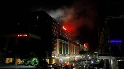 La Polic&iacute;a rodea un hotel de Manila tras un tiroteo