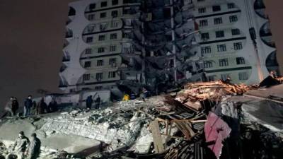 "Pensamos que era el apocalipsis", dice sobreviviente de terremoto en Turquía "Pensamos que era el apocalipsis", dice sobreviviente de terremoto en Turquía