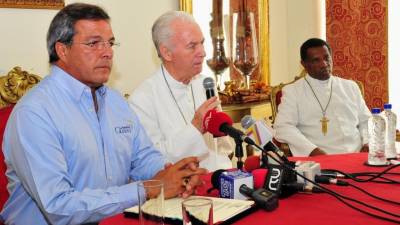 Prefectura del Guayas aporta con la visita papal