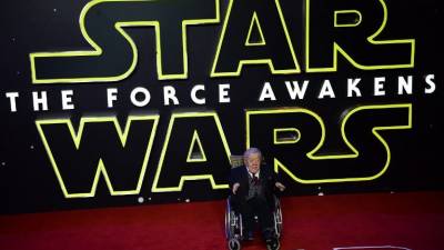 Muere el actor que dio vida a R2-D2 de "Star Wars" Muere el actor que dio vida a R2-D2 de "Star Wars"