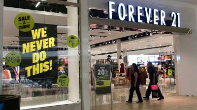 Forever 21 declara quiebra pero mantendrá operaciones en EEUU y América Latina Forever 21 declara quiebra pero mantendrá operaciones en EEUU y América Latina