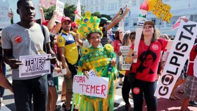 Brasil amanece sin autobuses en día de protestas contra Temer Brasil amanece sin autobuses en día de protestas contra Temer