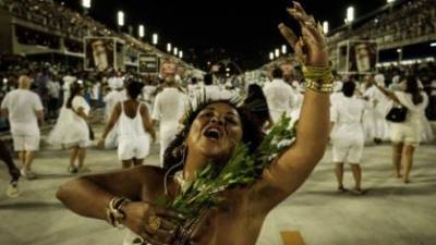 Purificaci&oacute;n del Samb&oacute;dromo para el Carnaval de R&iacute;o 2017