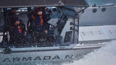 Armada colombiana rescata a inmigrantes de Cuba y Ecuador