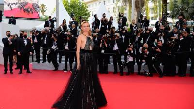 El blanco y el negro reinaron en la gran alfombra roja de Cannes El blanco y el negro reinaron en la gran alfombra roja de Cannes