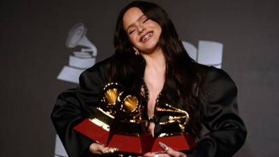 Rosalía, sus Grammy y sus dientes de oro Rosalía, sus Grammy y sus dientes de oro