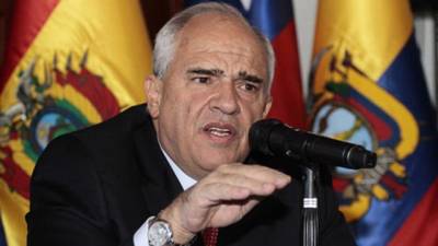 Samper: "Latinoamérica debe superar el síndrome del presidencialismo" Samper: "Latinoamérica debe superar el síndrome del presidencialismo"