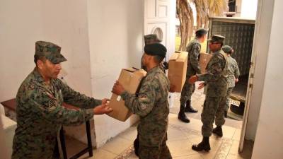 CNE inicia el reparto de kits electorales a las provincias CNE inicia el reparto de kits electorales a las provincias