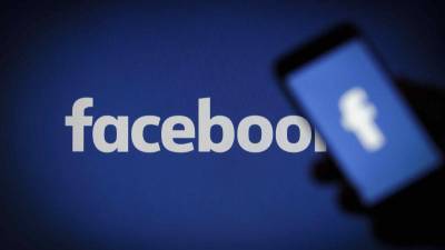 Facebook es multado con 1.300 millones de dólares por incumplir normas de privacidad de datos Facebook es multado con 1.300 millones de dólares por incumplir normas de privacidad de datos