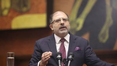¿Quién es Henry Kronfle? El nuevo presidente de la Asamblea Nacional ¿Quién es Henry Kronfle? El nuevo presidente de la Asamblea Nacional