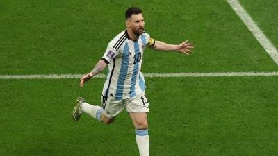 Messi se convierte en el máximo goleador argentino en los Mundiales y está a punto de lograr otro récord Messi se convierte en el máximo goleador argentino en los Mundiales y está a punto de lograr otro récord