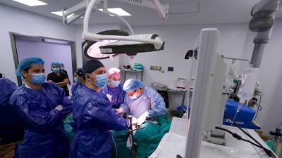Aumenta la capacidad para realizar trasplantes médicos en Ecuador Aumenta la capacidad para realizar trasplantes médicos en Ecuador