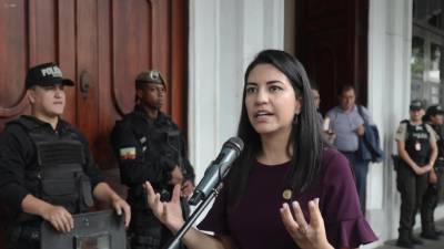 Daniel Noboa designa nuevamente a Sariha Moya como vicepresidenta encargada Daniel Noboa designa nuevamente a Sariha Moya como vicepresidenta encargada