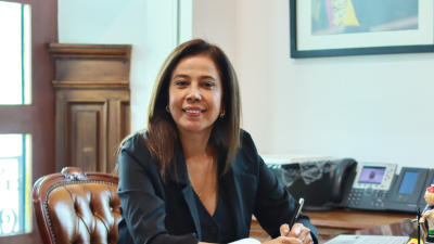 Daniel Noboa nombra a Cynthia Gellibert como vicepresidenta interina