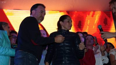 Microvistazo | Alcaldes y prefectos de la RC reconocen triunfo de Daniel Noboa Microvistazo | Alcaldes y prefectos de la RC reconocen triunfo de Daniel Noboa
