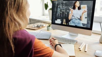 La Uni&oacute;n Europea ofrece cursos de idiomas gratuitos. As&iacute; puedes inscribirte 