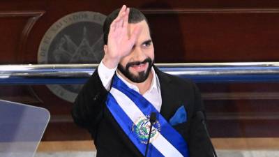 El Salvador extiende r&eacute;gimen de excepci&oacute;n que permite a Bukele &quot;guerra&quot; contra las violentas pandillas