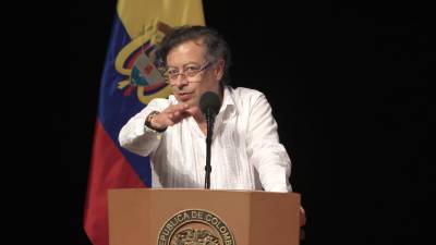 Microvistazo | Gustavo Petro anuncia que le dar&aacute; asilo a opositores 'perseguidos' de Ecuador