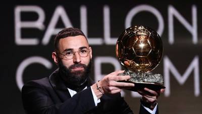 Karim Benzema gana el Balón de Oro: "Tras los 30 años descubrí la ambición" Karim Benzema gana el Balón de Oro: "Tras los 30 años descubrí la ambición"