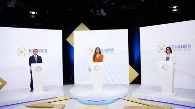 Debate presidencial 2023, con Ruth del Salto como moderadora. 