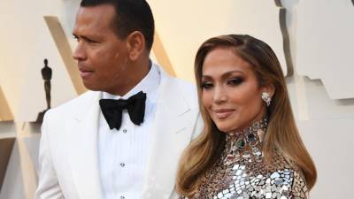 Jennifer López y Alex Rodríguez oficialmente terminaron su relación Jennifer López y Alex Rodríguez oficialmente terminaron su relación