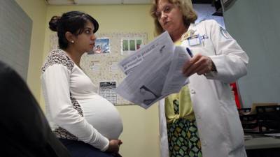 Dos embarazadas entre contagiados por Zika en Ecuador