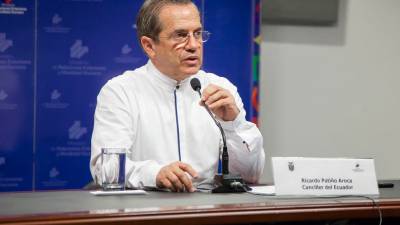 Patiño espera que Banco del Sur abra el 31 de octubre Patiño espera que Banco del Sur abra el 31 de octubre